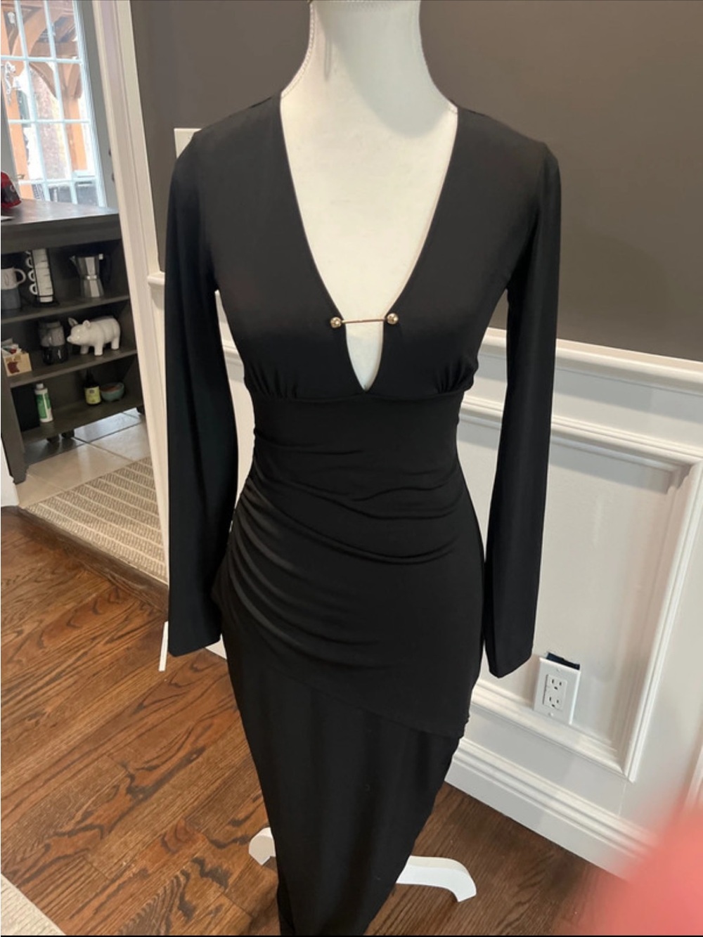 Sexy low v neck line with gold bar, long sleeve asymmetrical dress x small
